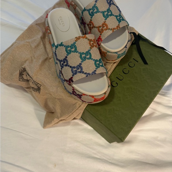 Gucci Platform Slide, Angelina, Embroidered Logo - Picture 3 of 6